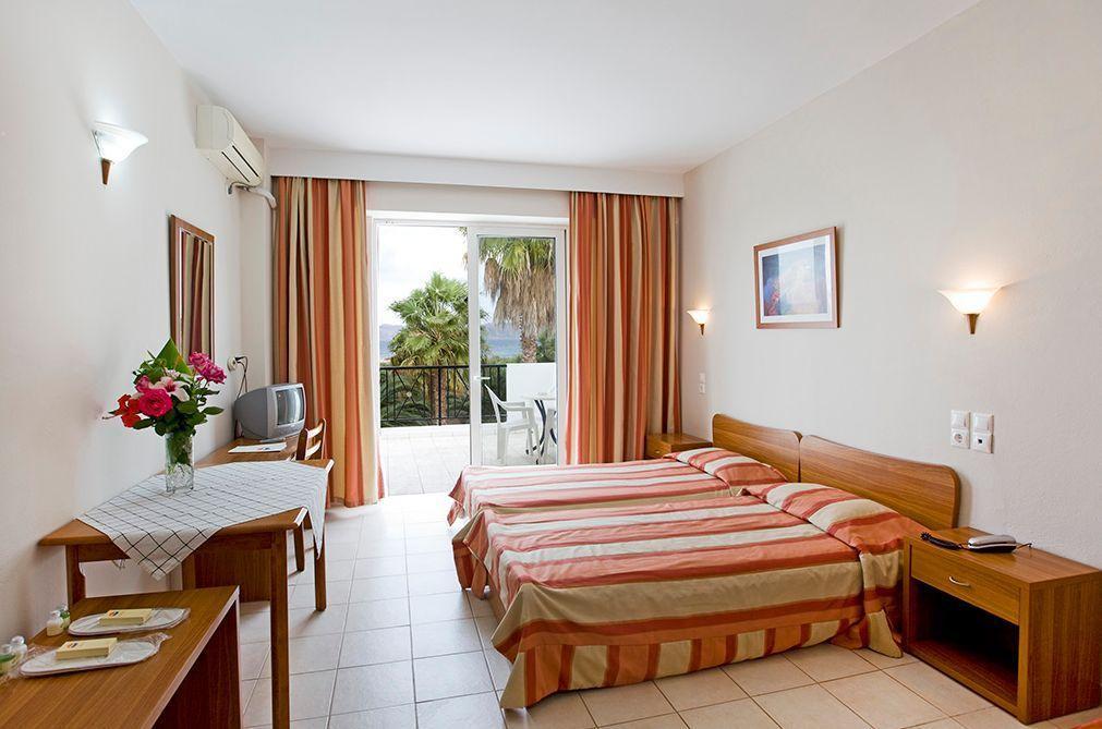 Cavo D' Oro Hotel Marmari  Room photo