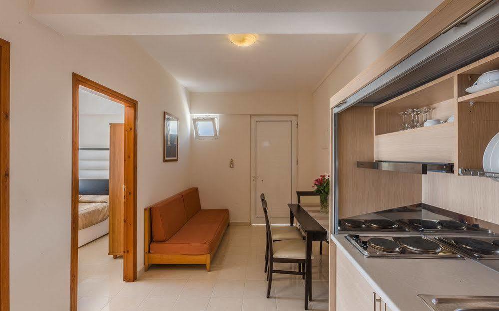 Cavo D' Oro Hotel Marmari  Exterior photo